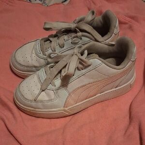 Girls Puma Lace Up Size 1C Sneakers